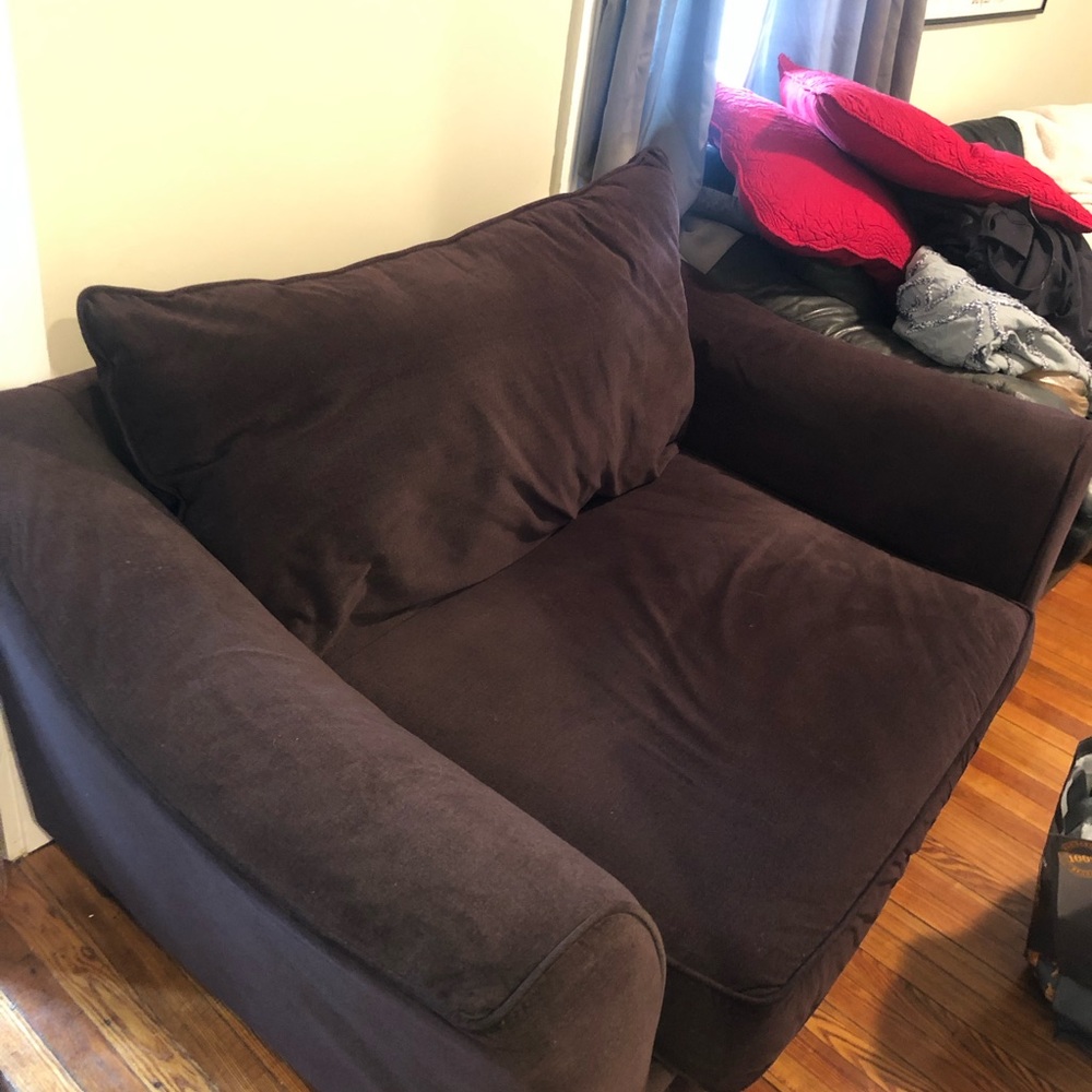 Brown soft love seat